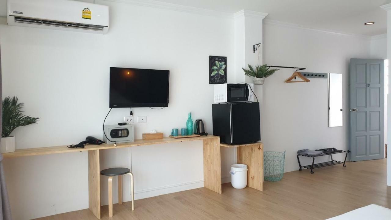 Отель Thira House Карон Экстерьер фото
