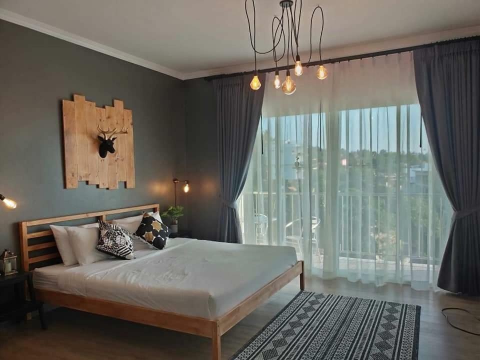 Отель Thira House Карон Экстерьер фото